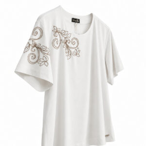 Blusa Dirce de Manga Curta com Bordado Floral Assimétrico