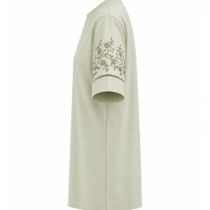 Blusa Giane de Manga Curta com Boradado Floral e Modelagem Reta Importada