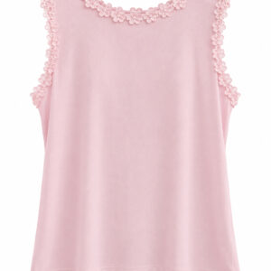 Blusa com Detalhe de Flores Aplicadas nas Cavas e Decote